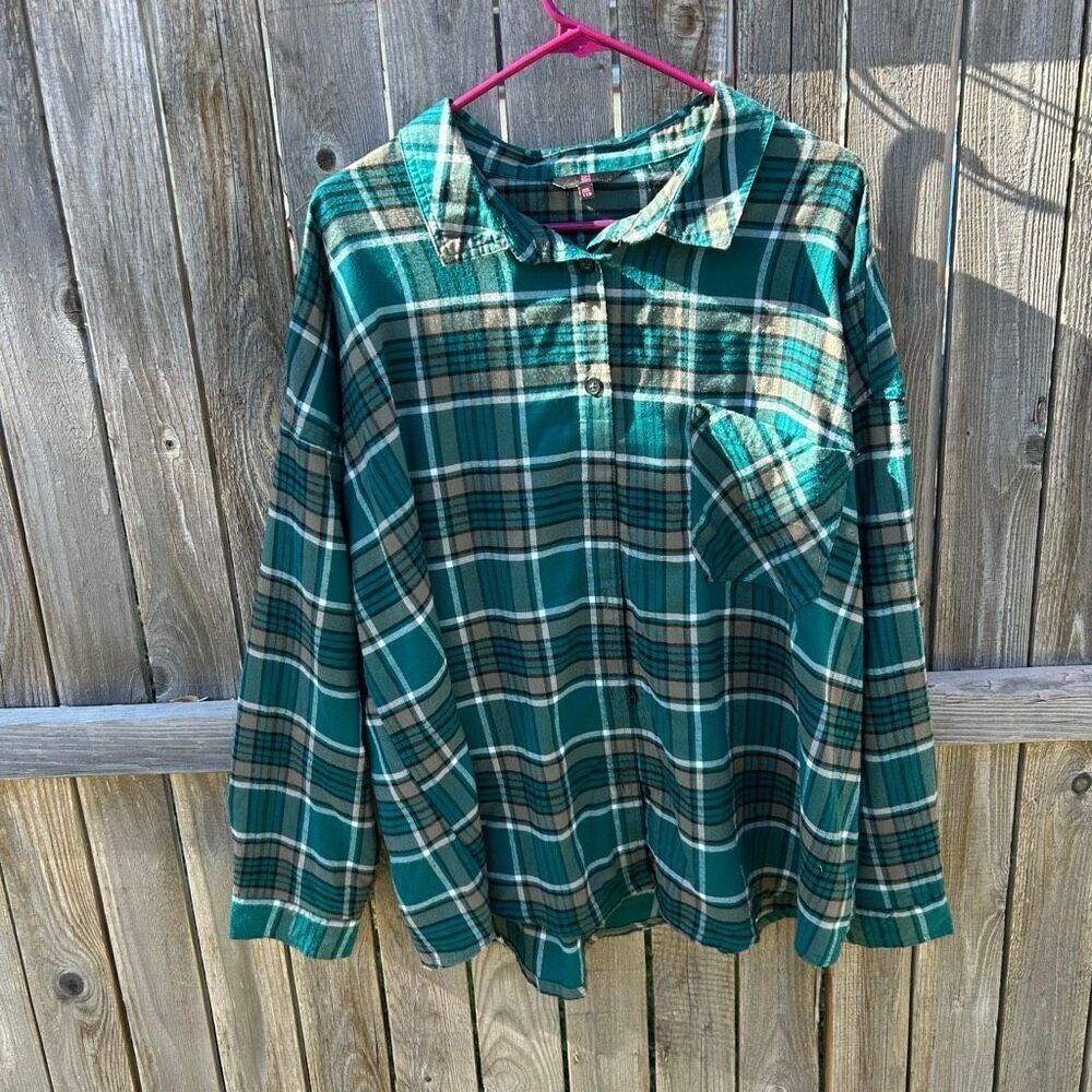 No Boundaries plaid button down size xxl